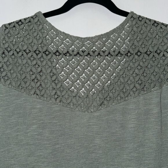 Maurices Womens Embroidered Short Sleeve Peplum Top Size 1 Green Lace Accents - Picture 6 of 9